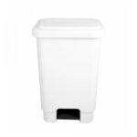 LIXEIRA BRANCA C/PEDAL 50 LTS LAR PLASTICOS