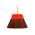 VASSOURA PIACAVA CHAPA METAL 28CM C/CABO PLUMA